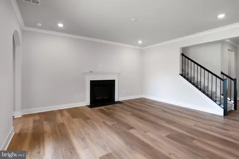 Living - 207 Mariners Cir, Milton, DE 19968 photo 3 of 4