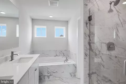 Bath - 211 Mariners Cir, Milton, DE 19968 photo 1 of 1