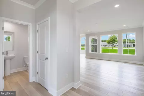 Entry Way - 211 Mariners Cir, Milton, DE 19968 photo 1 of 14