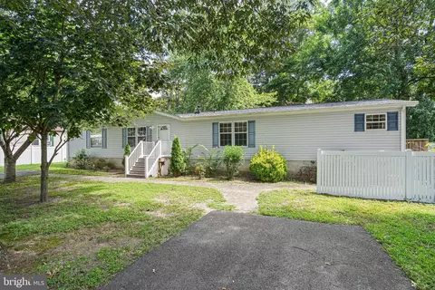 30742 Long Leaf Rd, Dagsboro, DE 19939