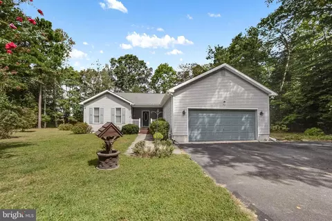32 Falcon Crest Dr, Harbeson, DE 19951