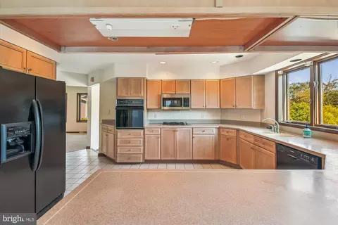 Kitchen - 16 Glade Cir E, Rehoboth Beach, DE 19971 photo 4 of 4
