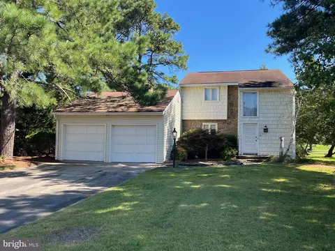 120 W Side Dr, Rehoboth Beach, DE 19971