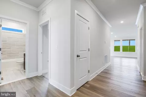 Entry Way - 209 Mariners Cir, Milton, DE 19968 photo 1 of 10