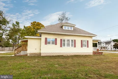 Exterior - 28552 Seaford Rd, Laurel, DE 19956 photo 8 of 15