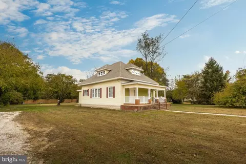 Exterior - 28552 Seaford Rd, Laurel, DE 19956 photo 3 of 15