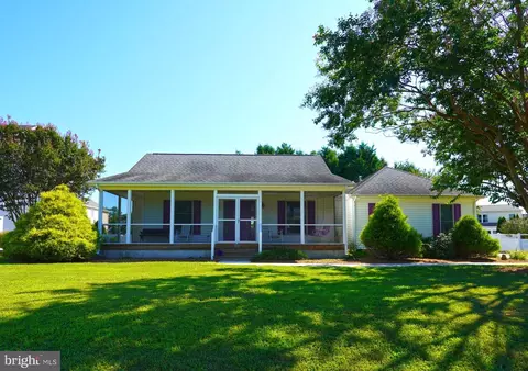 29 Blackpool Rd, Rehoboth Beach, DE 19971