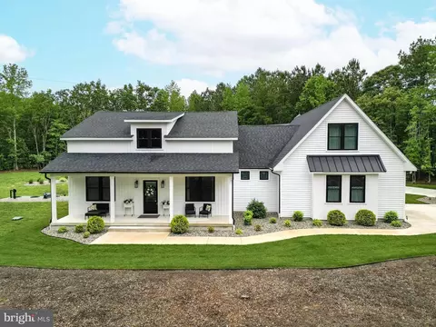 Exterior - 21222 Cool Spring Rd, Milton, DE 19968 photo 8 of 11