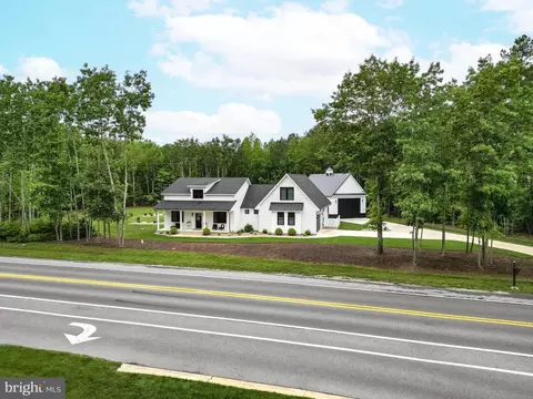 Exterior - 21222 Cool Spring Rd, Milton, DE 19968 photo 9 of 11