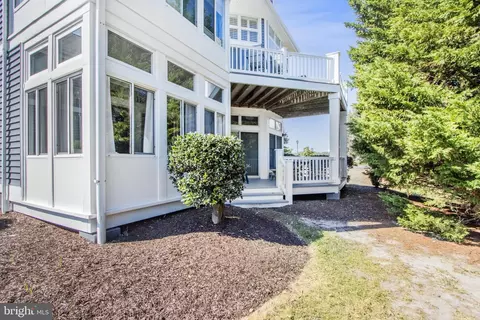 Exterior - 30469 Shore Ln #32, Ocean View, DE 19970 photo 12 of 20