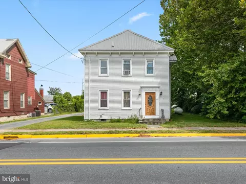 206 N Bedford St, Georgetown, DE 19947 photo 2