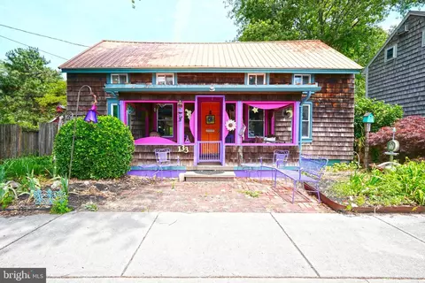 133 Jefferson Ave, Lewes, DE 19958