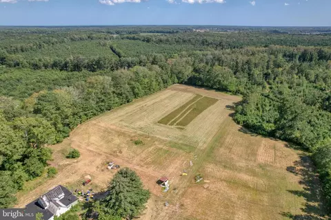 21242 Huckleberry Ln, Georgetown, DE 19947