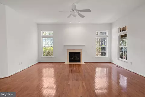 Living - 30 Aintree Dr, Lewes, DE 19958 photo 5 of 10