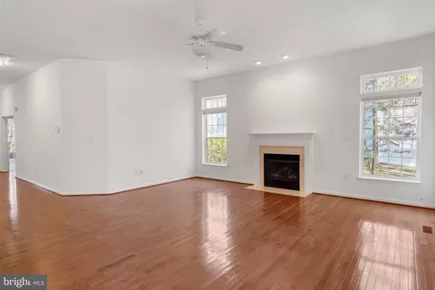 Living - 30 Aintree Dr, Lewes, DE 19958 photo 6 of 10