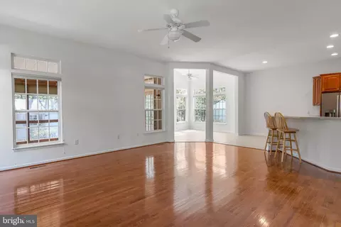 Living - 30 Aintree Dr, Lewes, DE 19958 photo 7 of 10
