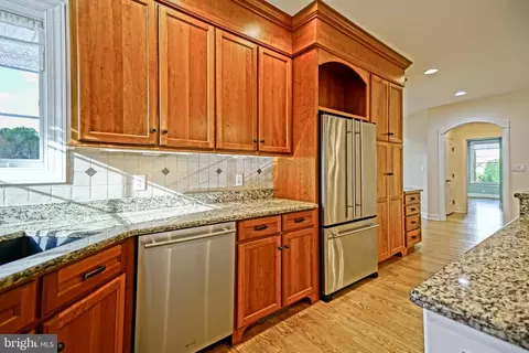 Kitchen - 5 Ocean View Ct, Lewes, DE 19958 photo 10 of 11