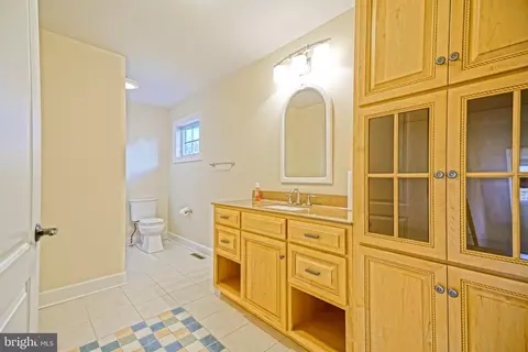 Bath - 5 Ocean View Ct, Lewes, DE 19958 photo 4 of 6