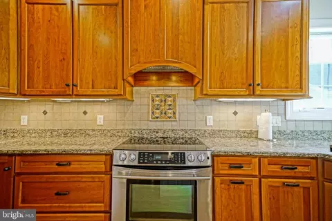 Kitchen - 5 Ocean View Ct, Lewes, DE 19958 photo 8 of 11