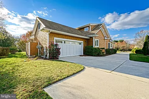 Exterior - 5 Ocean View Ct, Lewes, DE 19958 photo 7 of 7