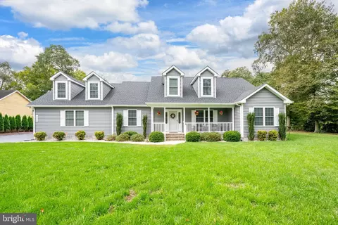 208 N Shore Ct, Seaford, DE 19973