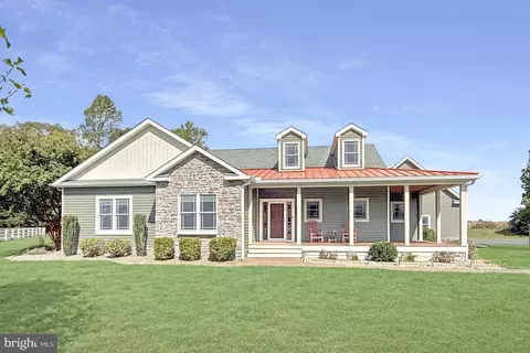 15217 Autumn Oaks Dr, Milton, DE 19968