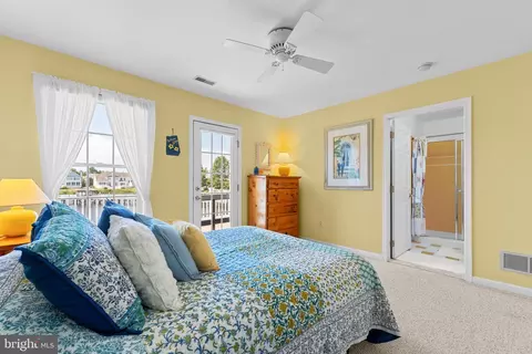 Bedroom - 31335 Lynn Dr, Bethany Beach, DE 19930 photo 5 of 12