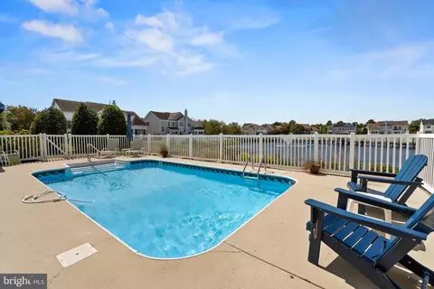 Exterior - 31335 Lynn Dr, Bethany Beach, DE 19930 photo 8 of 10