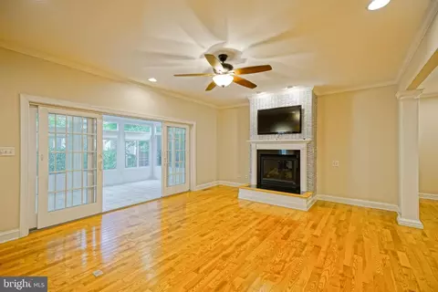 Living - 131 New Rd, Lewes, DE 19958 photo 2 of 4