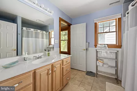 Bath - 415 Collins St, Bethany Beach, DE 19930 photo 1 of 1