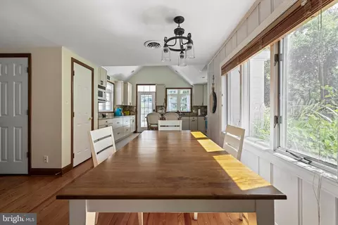 Dining - 415 Collins St, Bethany Beach, DE 19930 photo 1 of 2