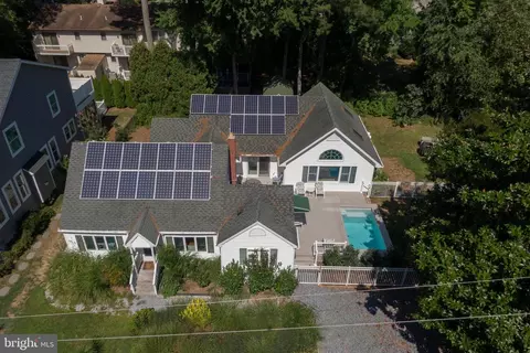415 Collins St, Bethany Beach, DE 19930