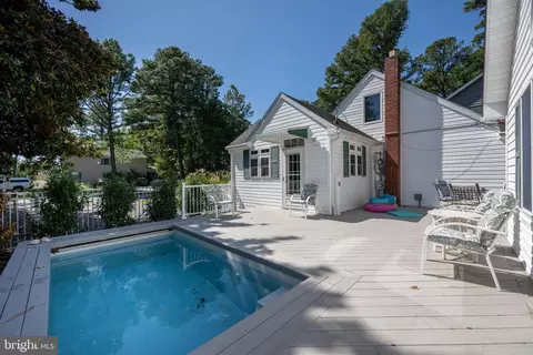 Exterior - 415 Collins St, Bethany Beach, DE 19930 photo 3 of 13
