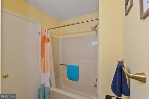Bath - 431 Bethany Dr, Bethany Beach, DE 19930 photo 2 of 4