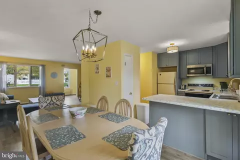 Dining - 431 Bethany Dr, Bethany Beach, DE 19930 photo 3 of 4