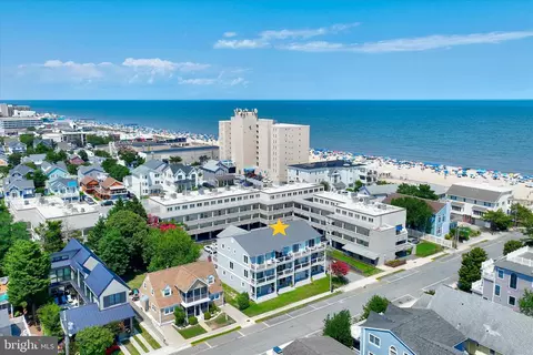 3 Hickman St # -B, Rehoboth Beach, DE 19971