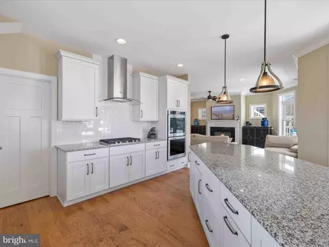 Kitchen - 401 E Bank Rd, Bethany Beach, DE 19930 photo 3 of 4