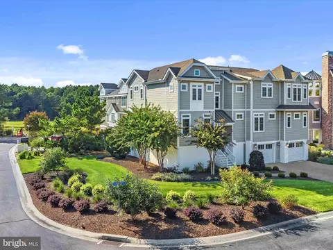 401 E Bank Rd, Bethany Beach, DE 19930