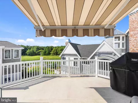Exterior - 401 E Bank Rd, Bethany Beach, DE 19930 photo 6 of 13