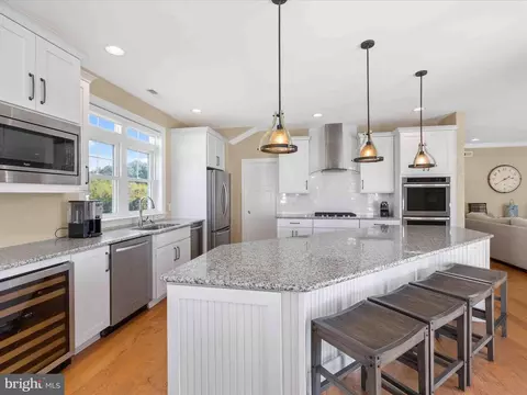 Kitchen - 401 E Bank Rd, Bethany Beach, DE 19930 photo 2 of 4