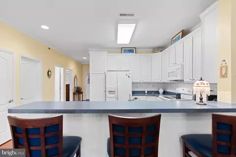 Kitchen - 30413 Cedar Neck Rd #309, Ocean View, DE 19970 photo 4 of 6