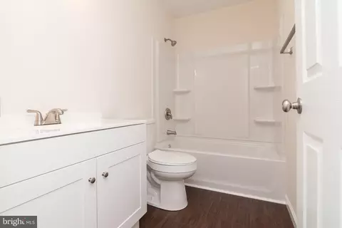 Bath - 105 E Adams St, Georgetown, DE 19947 photo 1 of 1