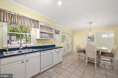 32706 E Riga Dr, Ocean View, DE 19970 photo 14
