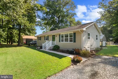 99 Reed St, Frankford, DE 19945