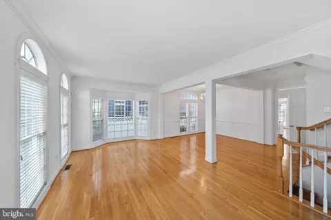 Living - 307 Brick Ln, Milton, DE 19968 photo 2 of 4