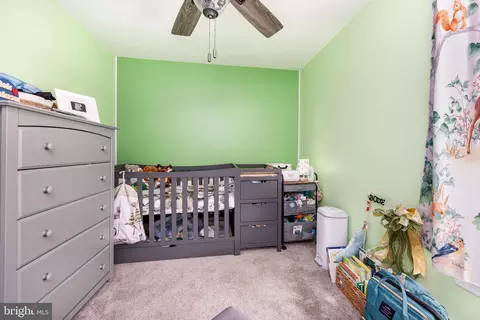 Bedroom - 32452 Mount Pleasant Rd, Laurel, DE 19956 photo 2 of 10
