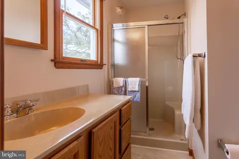 Bath - 32396 Holly Ter, Ocean View, DE 19970 photo 2 of 2