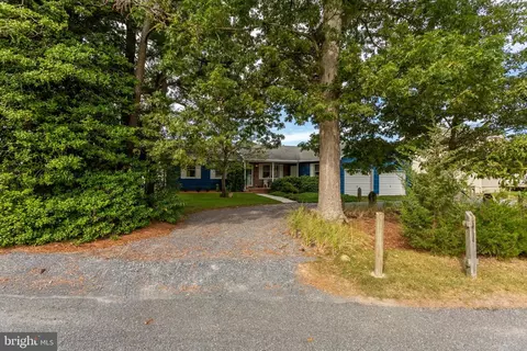 Exterior - 32396 Holly Ter, Ocean View, DE 19970 photo 9 of 13