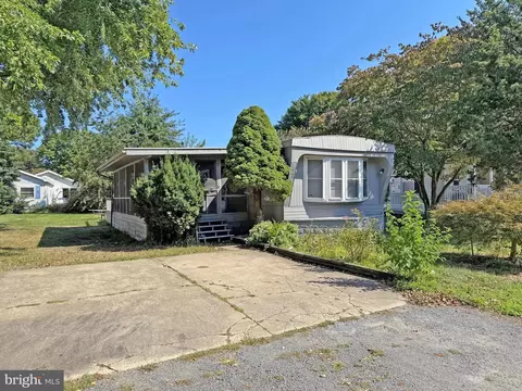 19627 Queen St #22, Rehoboth Beach, DE 19971