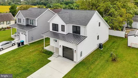 406 Boxwood St, Milton, DE 19968